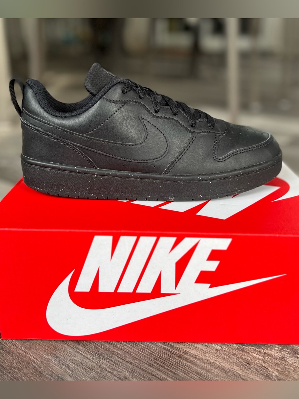 Court Borough Low Recraft (GS): Size 6.5 Y